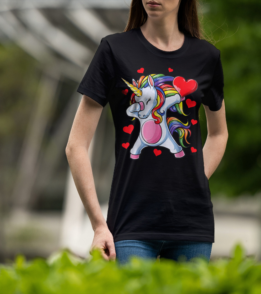 Valentines Day Dabbing Unicorn With Heart Girls T-Shirt