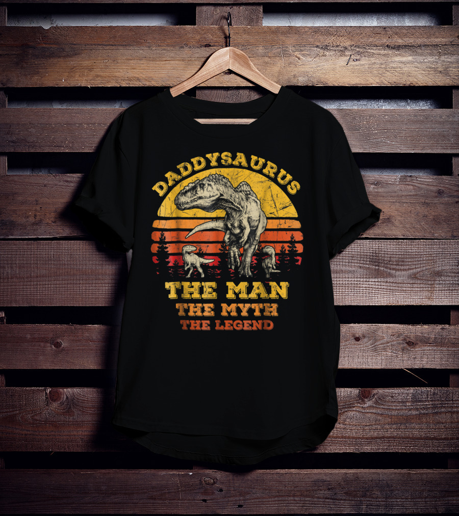 Daddysaurus The Man The Myth The Legend Dinosaur Silhouette Retro Sunset T-Shirt