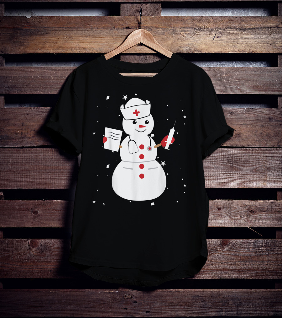 Nurse Snowman Holding Syringe And Clipboard For Cute Christmas Winter T-Shirt
