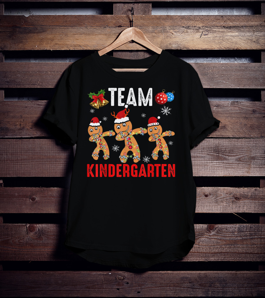 Team Kindergarten Gingerbread Dabbing Christmas Ornaments Snowflakes T-Shirt