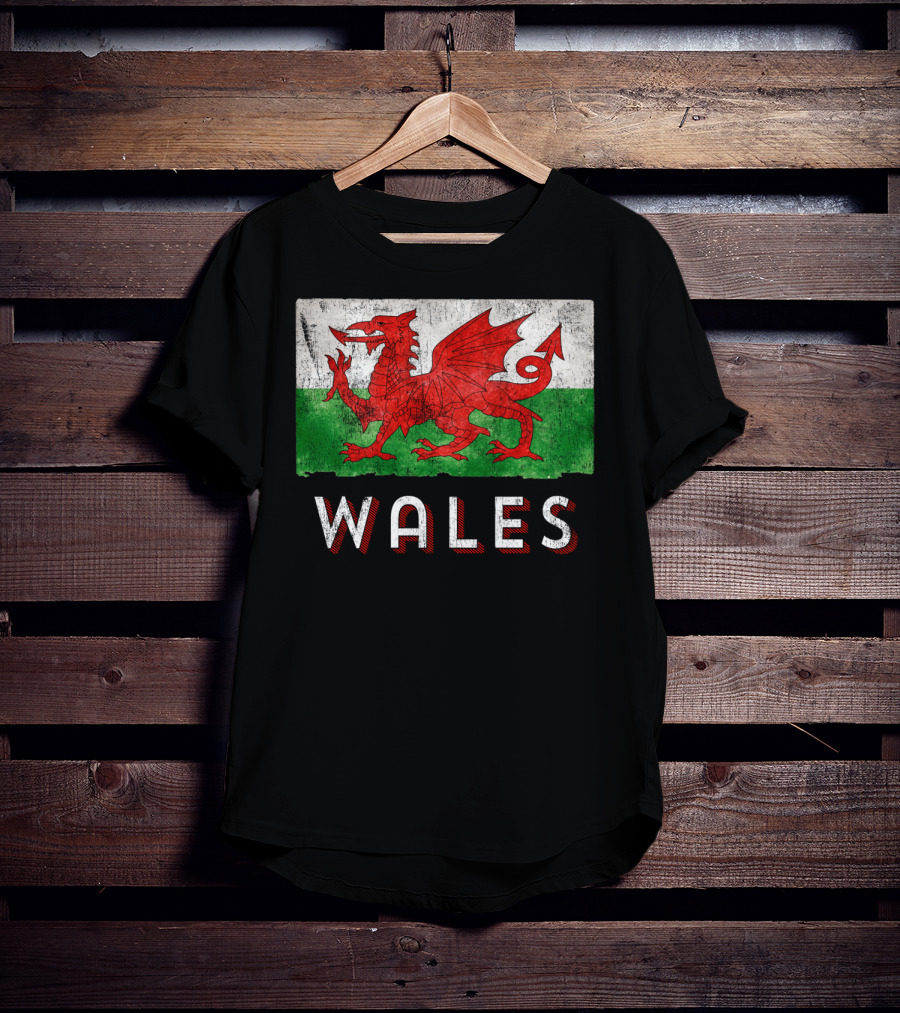 Wales Cymru Rugby Welsh Red Dragon Green Flag T-Shirt