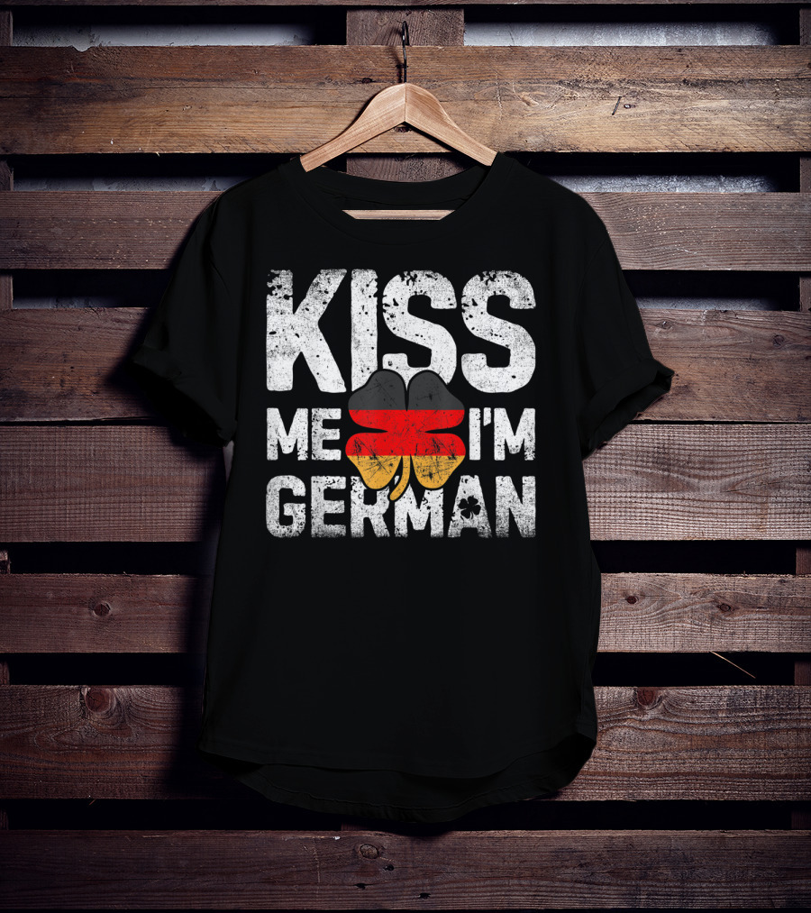 Kiss Me I'm German St Patricks Day Clover Flag T-Shirt