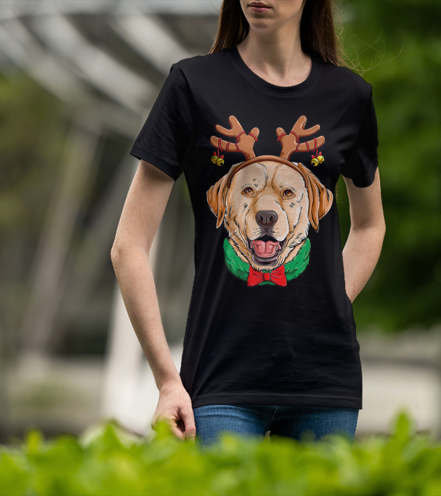 Labrador With Christmas Reindeer Antlers And Bow Tie Dog Xmas O7 T-Shirt