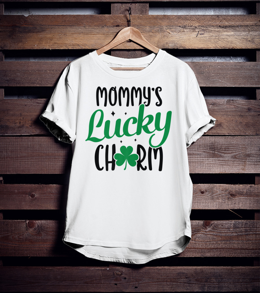 Mommy's Lucky Charm Shamrock St Patricks Day T-Shirt