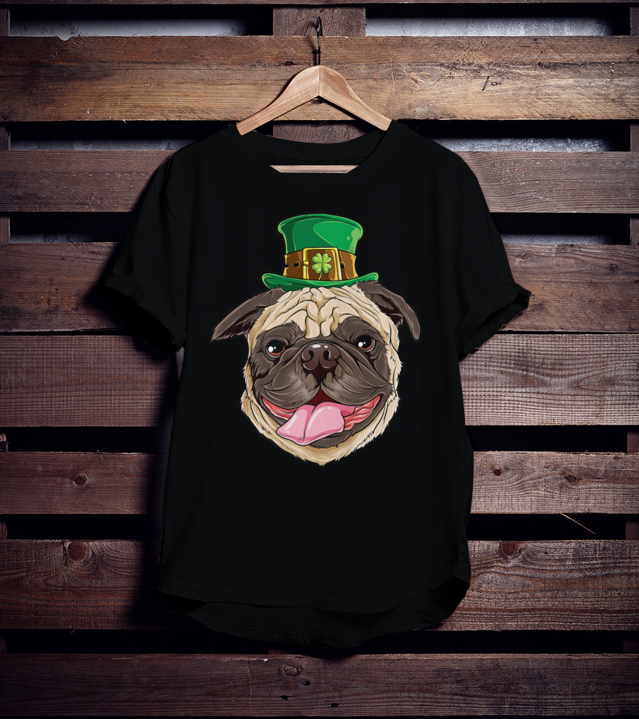 Pug Leprechaun St Patricks Day Funny Dog Wearing Green Hat T-Shirt