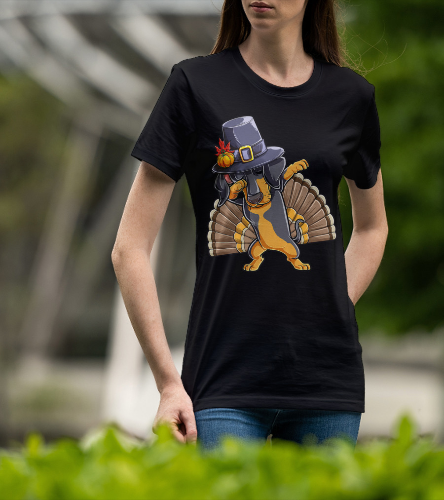 Thanksgiving Dabbing Dachshund Pilgrim Hat Turkey Tail T-Shirt