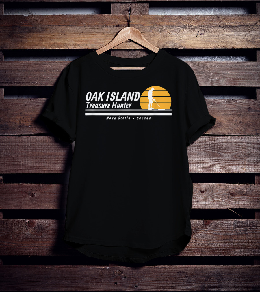 Oak Island Treasure Hunter Nova Scotia Canada Metal Detector Sunset T-Shirt