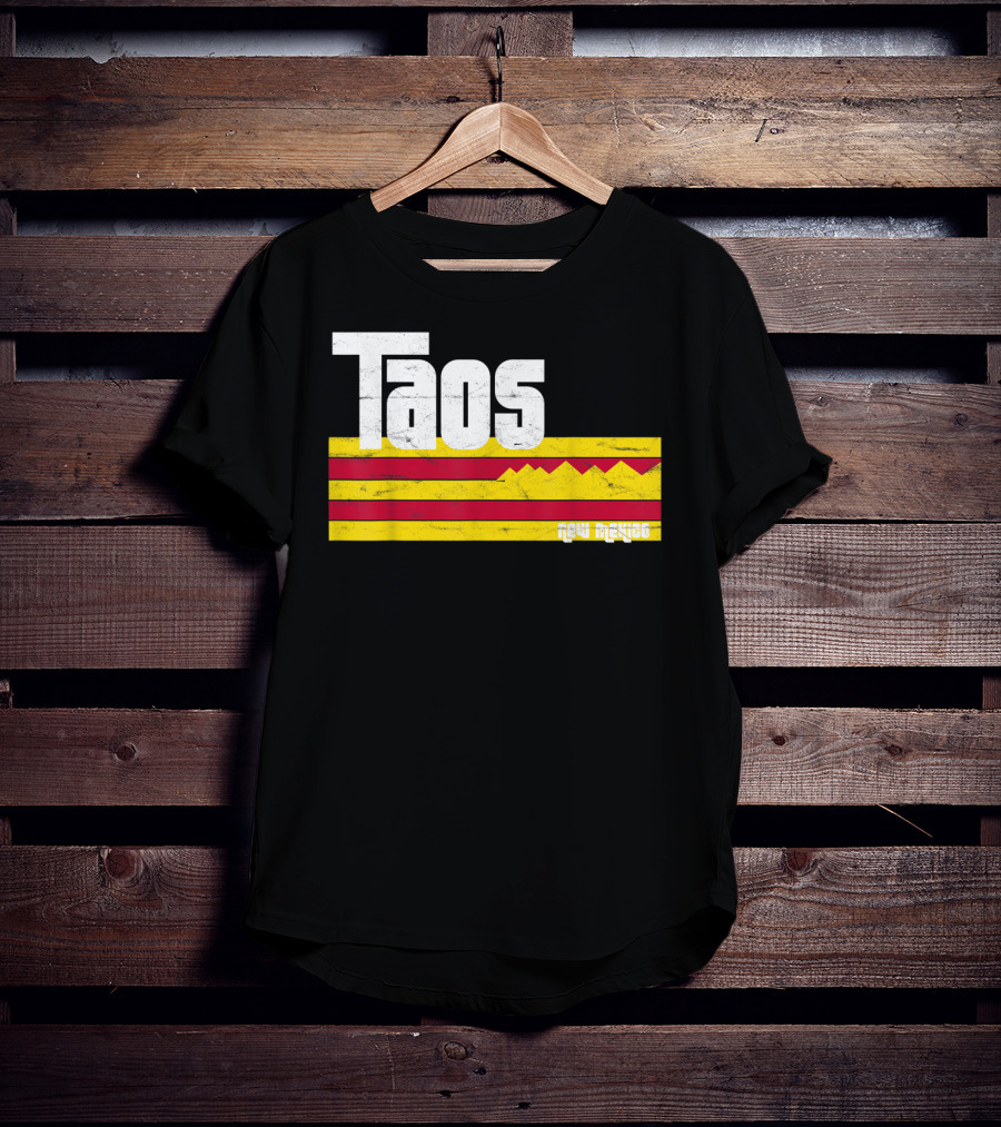 Taos New Mexico Vintage Mountain Stripes Skiing Hiking T-Shirt