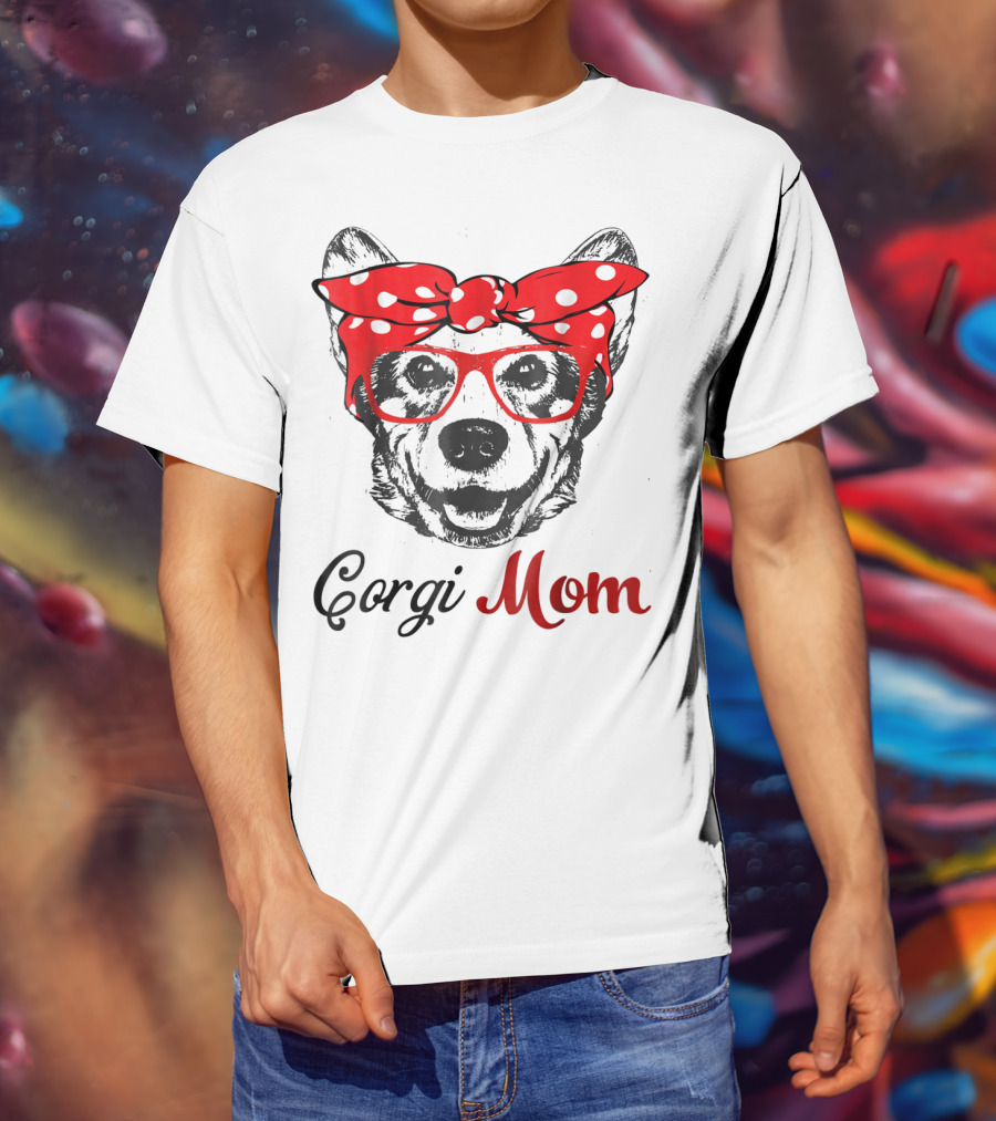 Corgi Mom Funny Hanging With Corgi T-Shirt