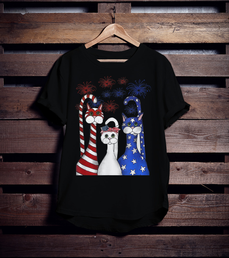 Cat Red White Blue American Flag Patriotic Fireworks T-Shirt