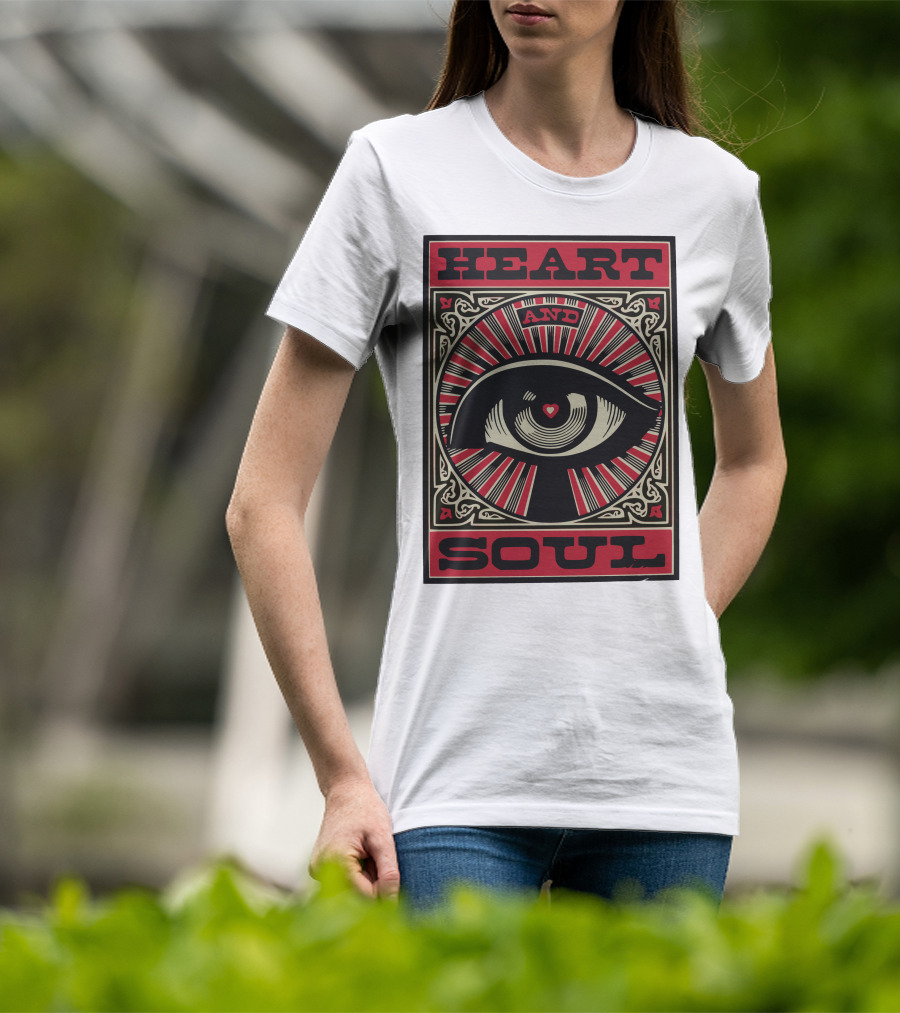 Heart And Soul Eye Art Radiating Love T-Shirt