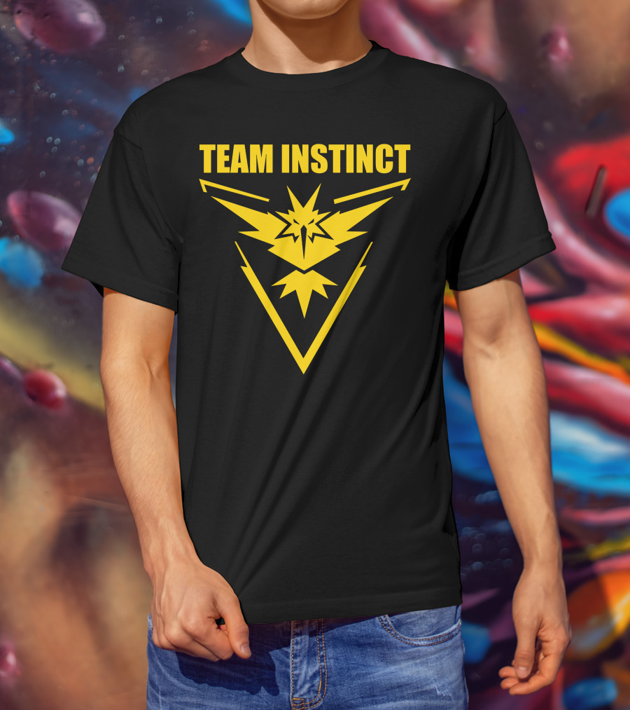 TEAM INSTINCT Pokémon Go Yellow Zapdos T-Shirt