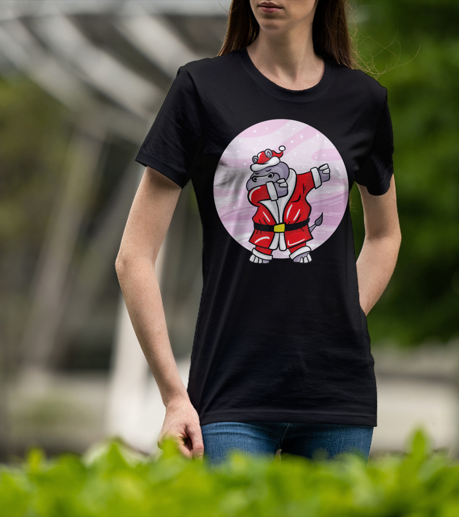 Funny Dabbing Christmas Santa Claus Hippo With Red Santa Suit T-Shirt
