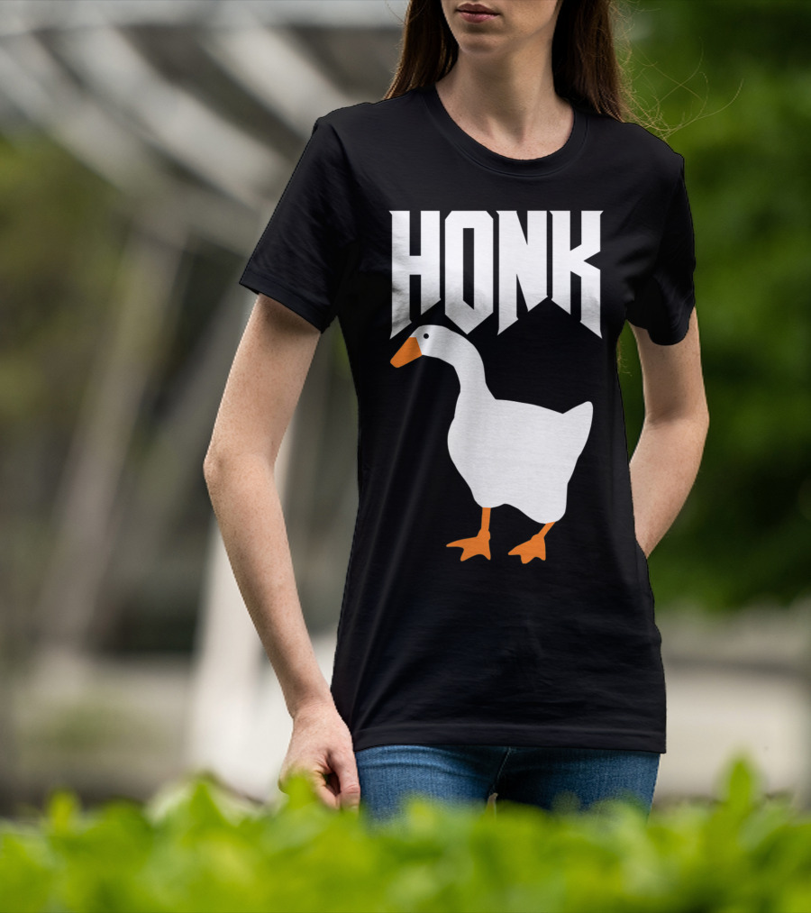 Honk Goose Funny Video Gamer Untitled Goose Game T-Shirt