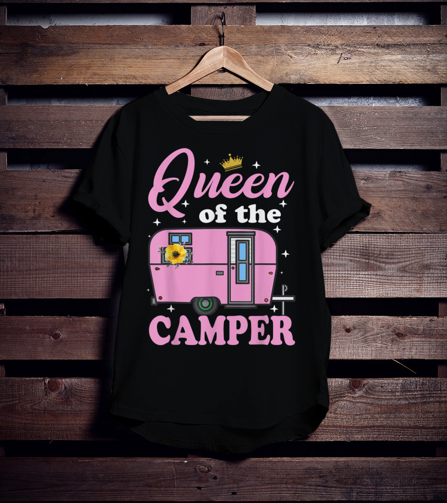 Queen Of The Camper Crowned Floral Retro Caravan Camping Outdoor T-Shirt