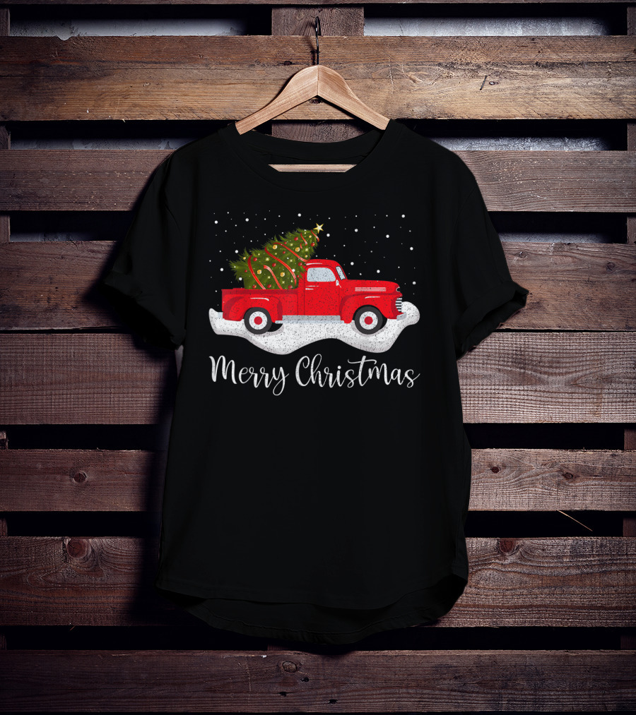 Merry Christmas Vintage Red Truck With Christmas Tree T-Shirt