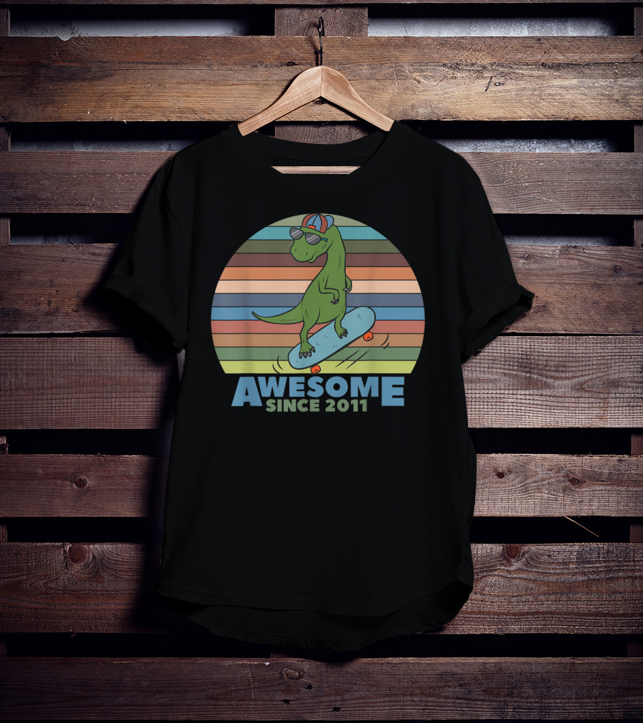 Awesome Dinosaur Skateboarding Since 2011 Vintage T-Shirt