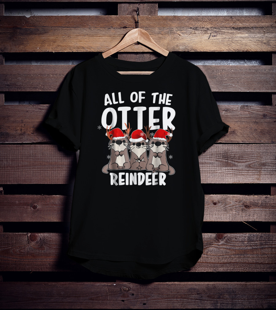 All Of The Otter Reindeer Christmas Santa Hats Antlers T-Shirt