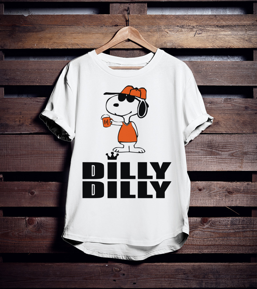 Dilly Dilly Funny Snoopy The Peanuts Movie Beer Hat And Glass T-Shirt