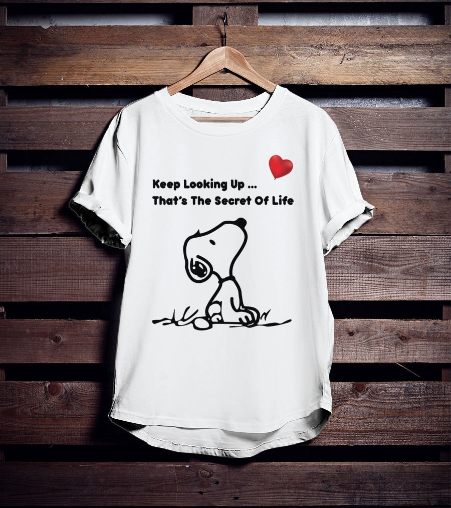 Keep Looking Up That's The Secret Of Life Snoopy Peanuts Heart T-Shirt