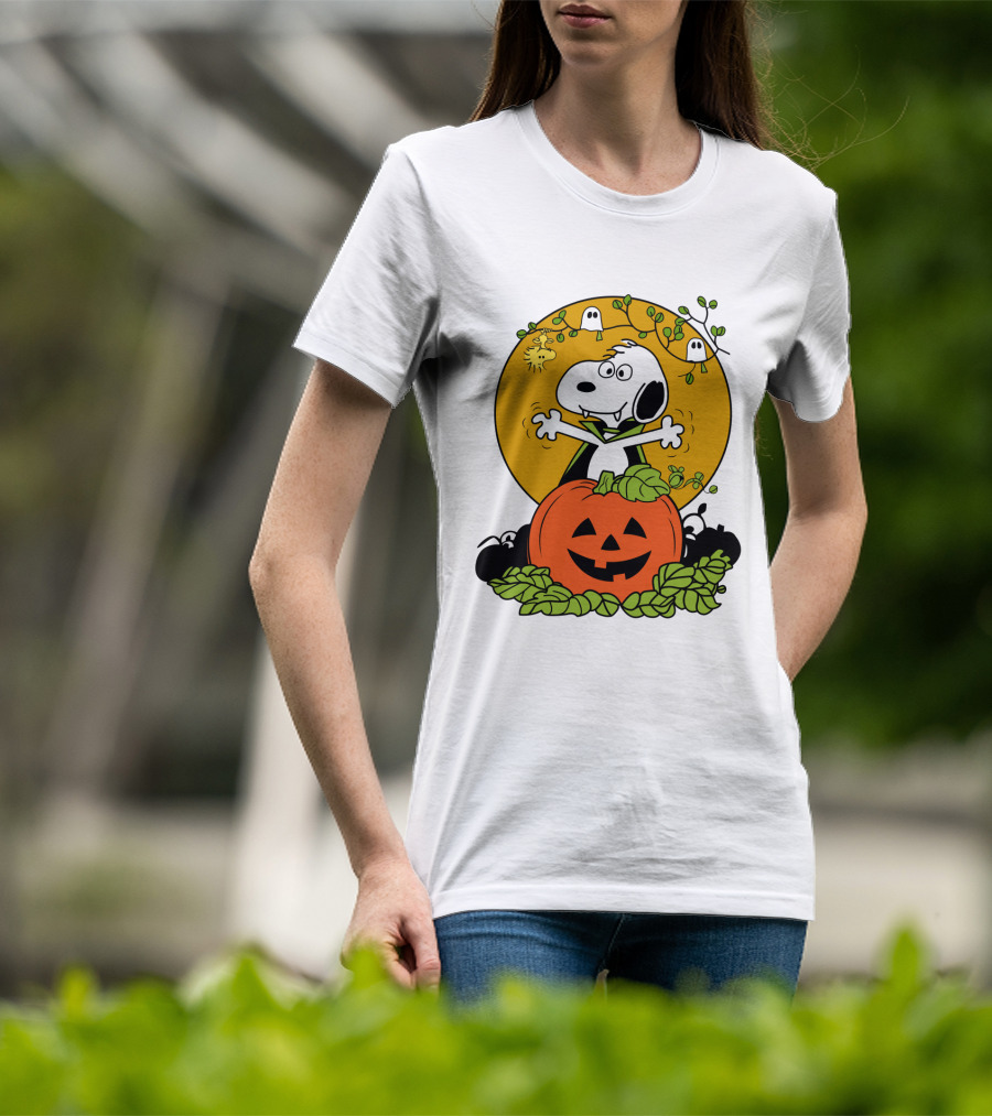 Pumpkin Halloween Snoopy Vampire Peanuts Movie Ghosts Jack-O'-Lantern T-Shirt