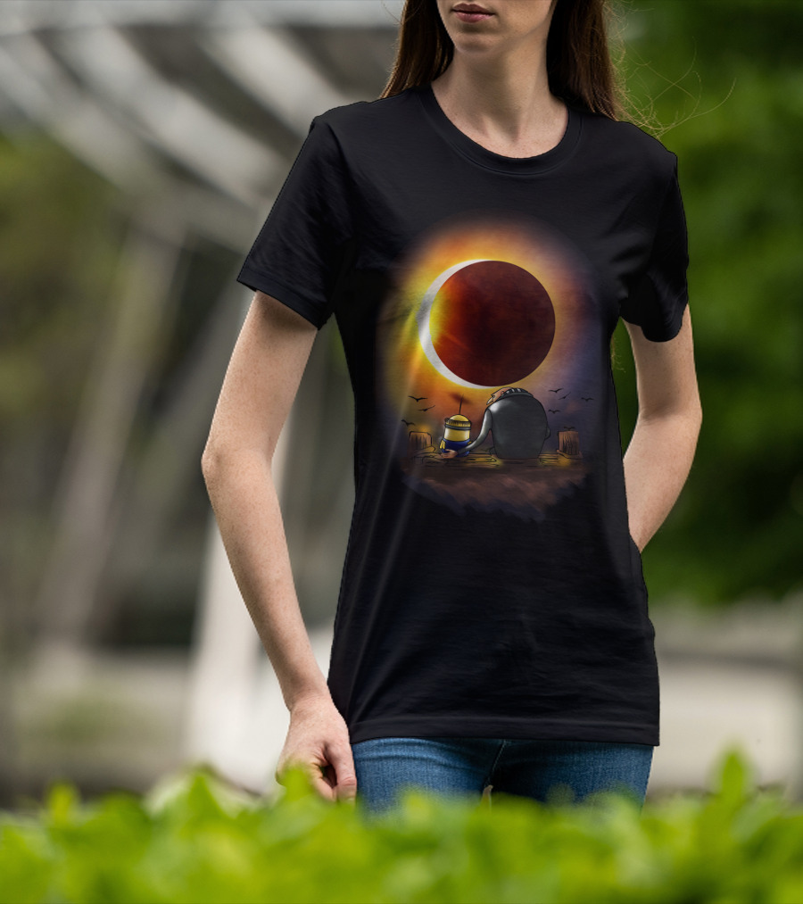 Gru And Kevin Watching Solar Eclipse Minions Despicable Me T-Shirt
