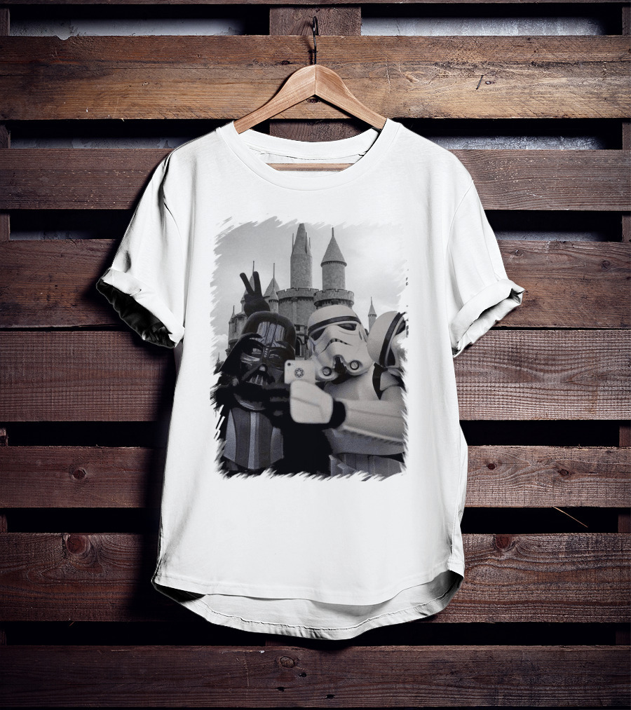Selfie With Darth Vader And Stormtroopers At Disneyland Castle Star Wars T-Shirt