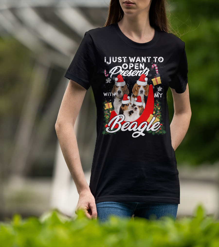 I Just Want To Open Presents With My Beagle Christmas Santa Hats Candy Canes Snowflakes T-Shirt