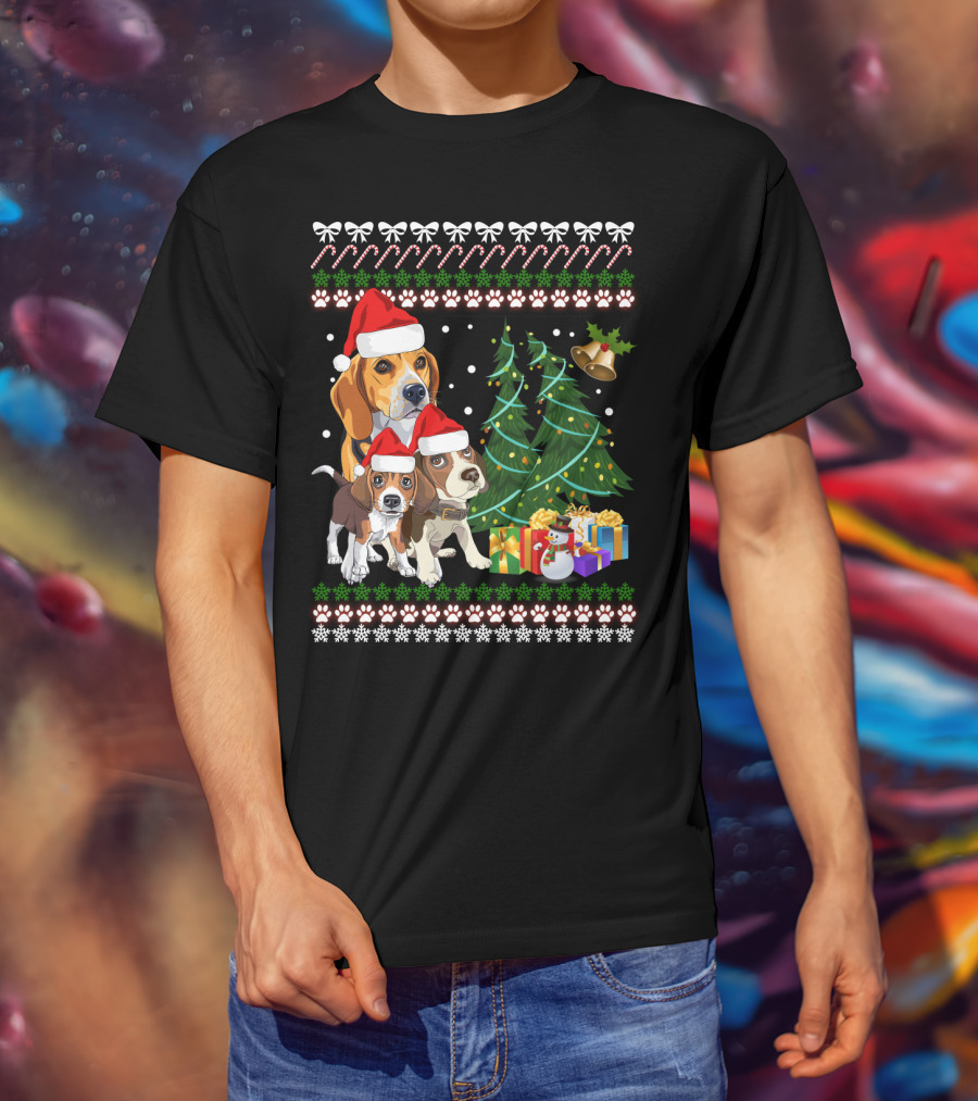 Santa Hat Beagles Christmas Tree And Gifts T-Shirt