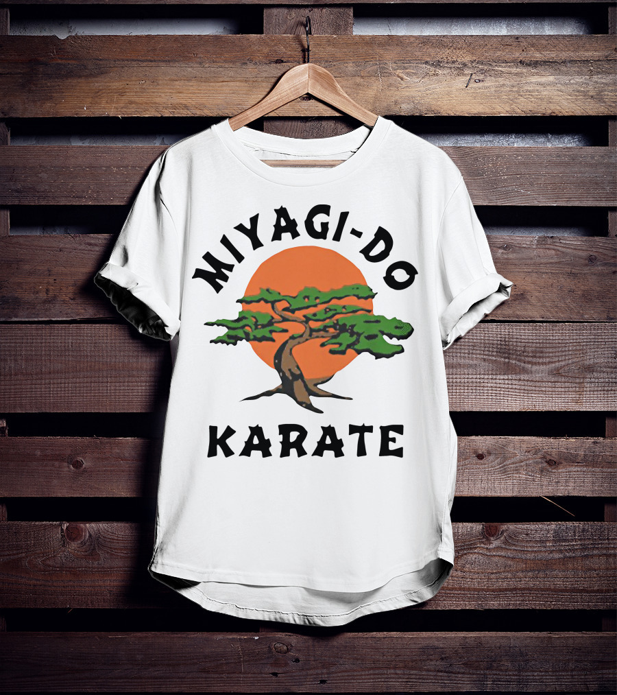 Miyagi-Do Karate Bonsai Tree With Sun Background T-Shirt