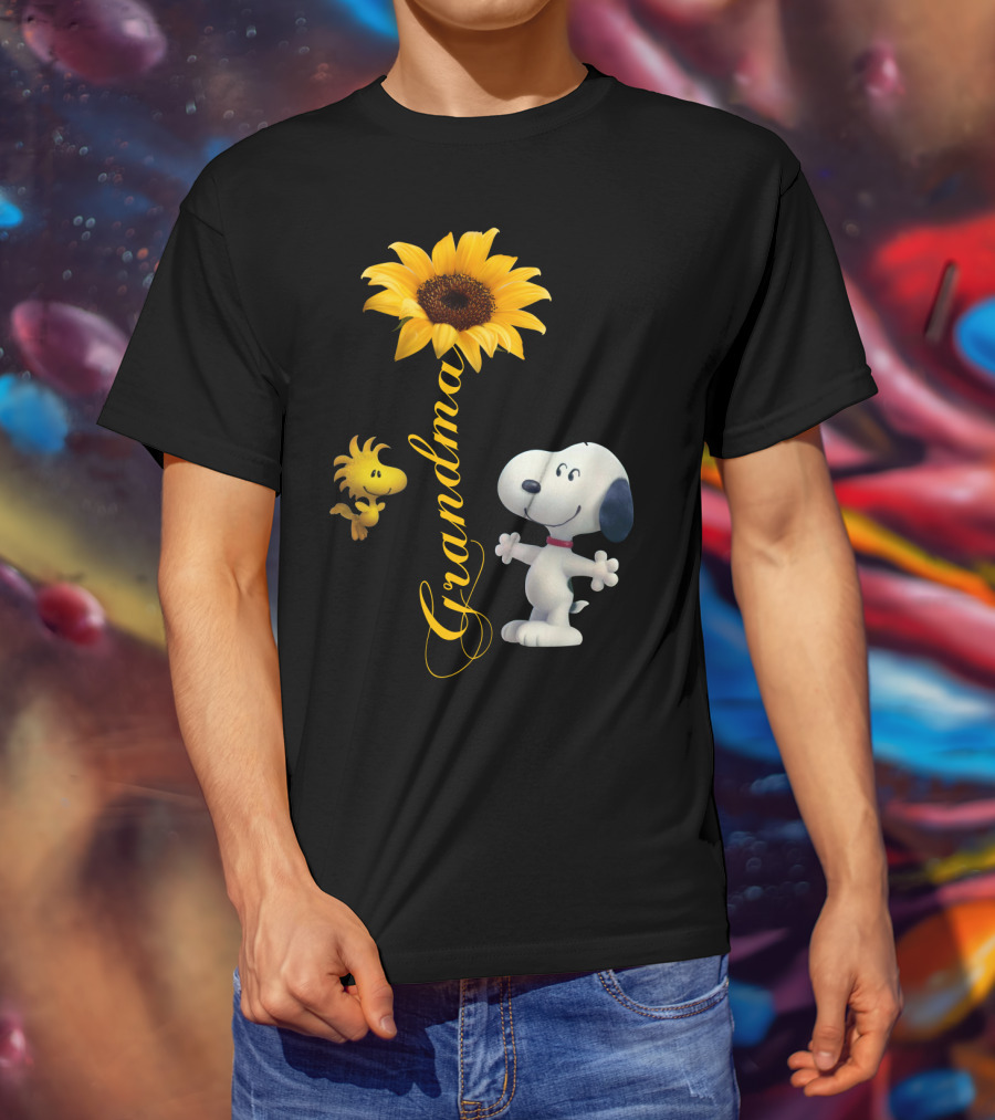 Grandma Snoopy And Woodstock With Sunflower T-Shirt