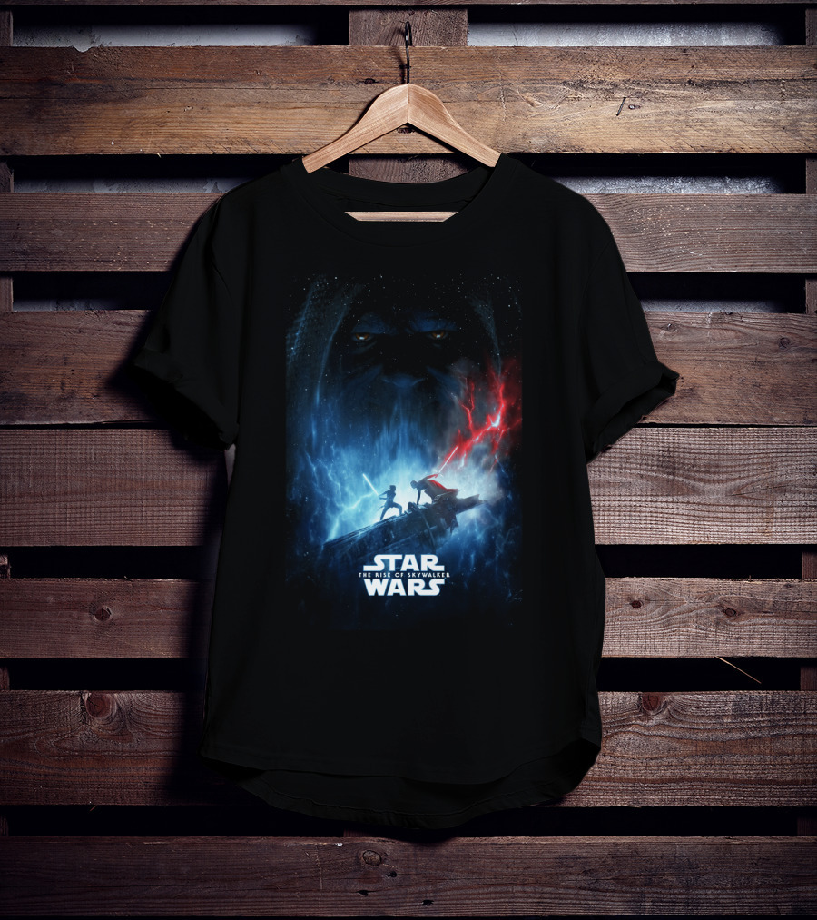 Star Wars The Rise Of Skywalker Epic Duel With Red And Blue Lightsabers T-Shirt