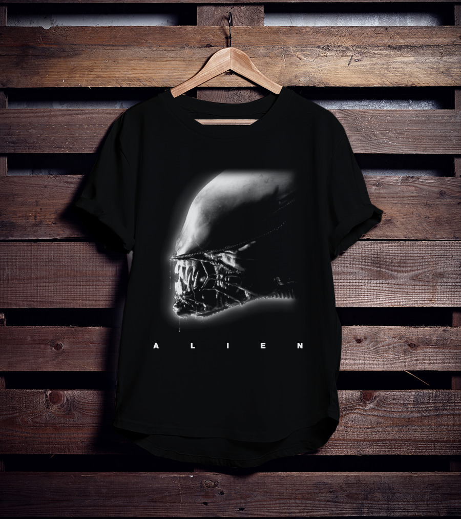 ALIEN Xenomorph Head Black And White Horror Movie Classic T-Shirt