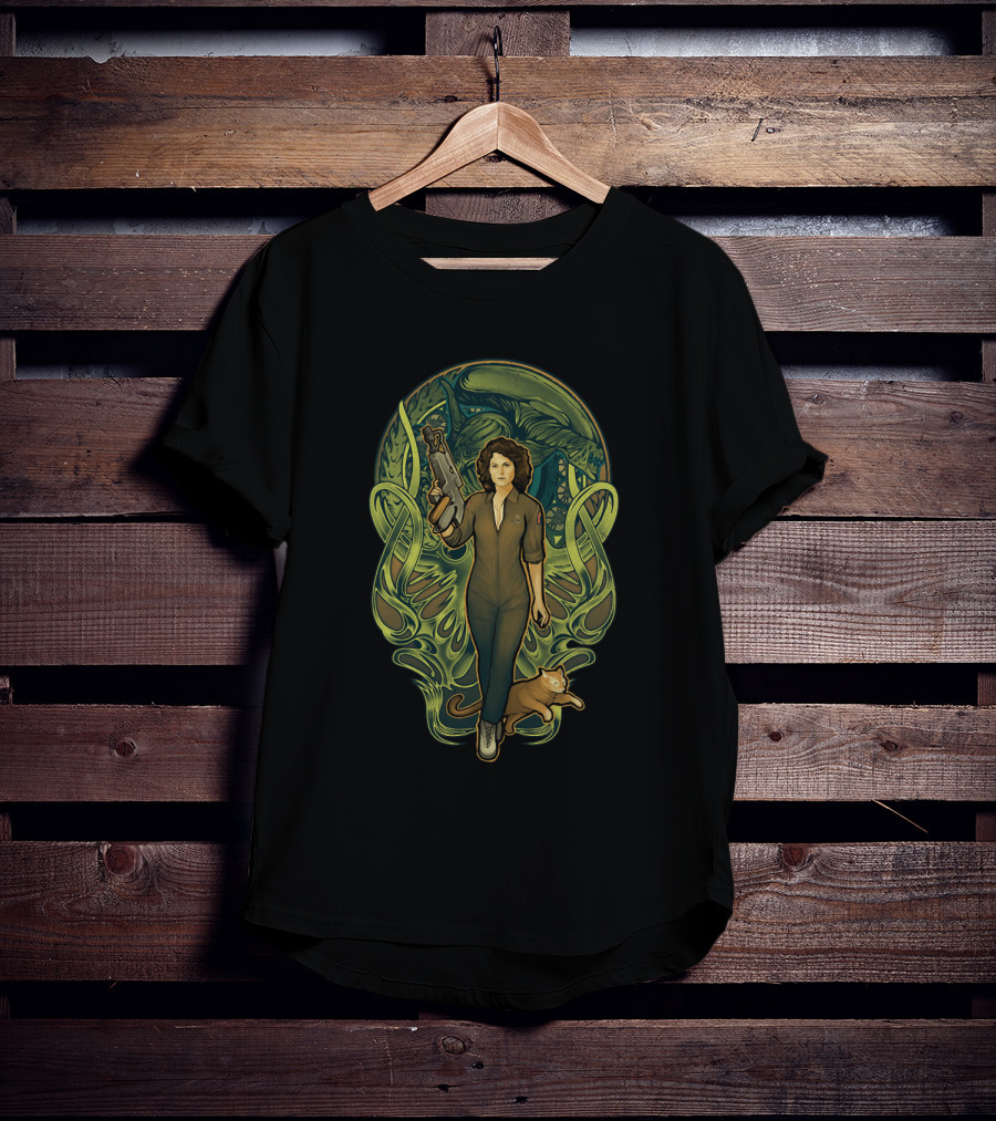 Ripley And Jonesy Xenomorph Encounter T-Shirt