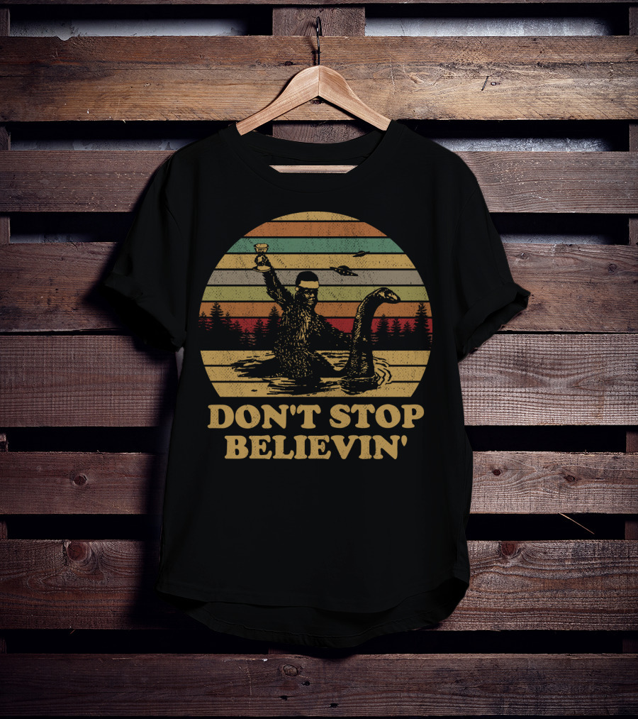 Don't Stop Believin' Bigfoot Loch Ness Vintage Sunset Retro T-Shirt