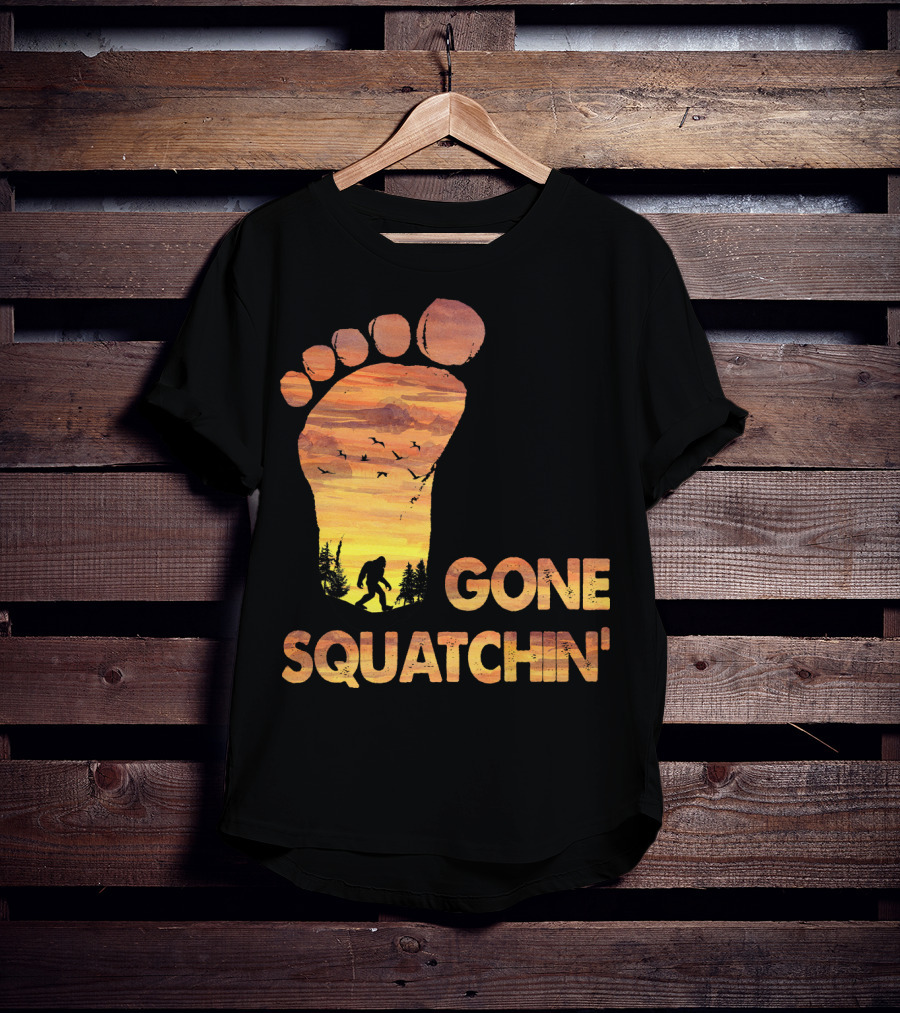 Bifoot Gone Squatchin Footprint Silhouette With Bigfoot And Mountain Sunset Scene T-Shirt