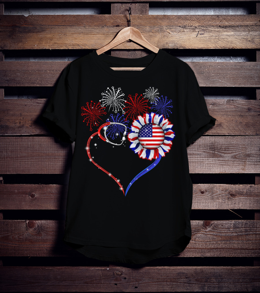 Nurse Patriotic Heart With American Flag And Fireworks T-Shirt