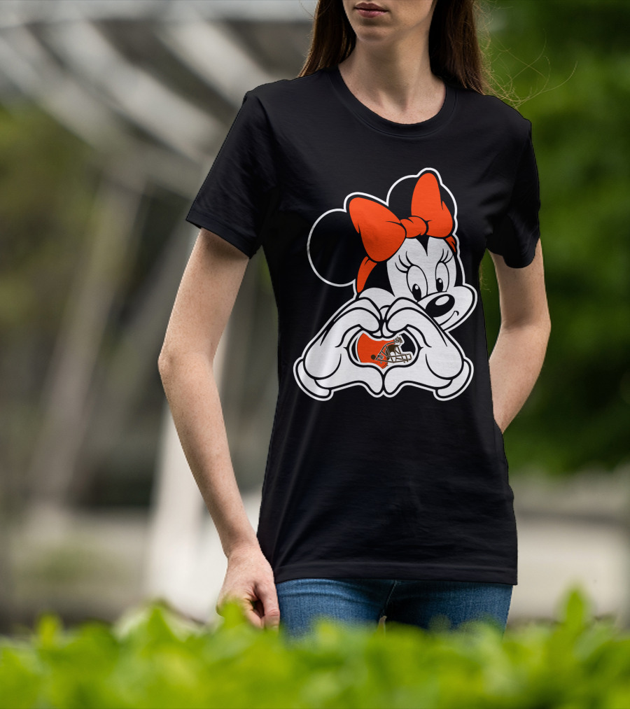 Cleveland Browns Minnie Mouse Heart Hands Football Helmet T-Shirt