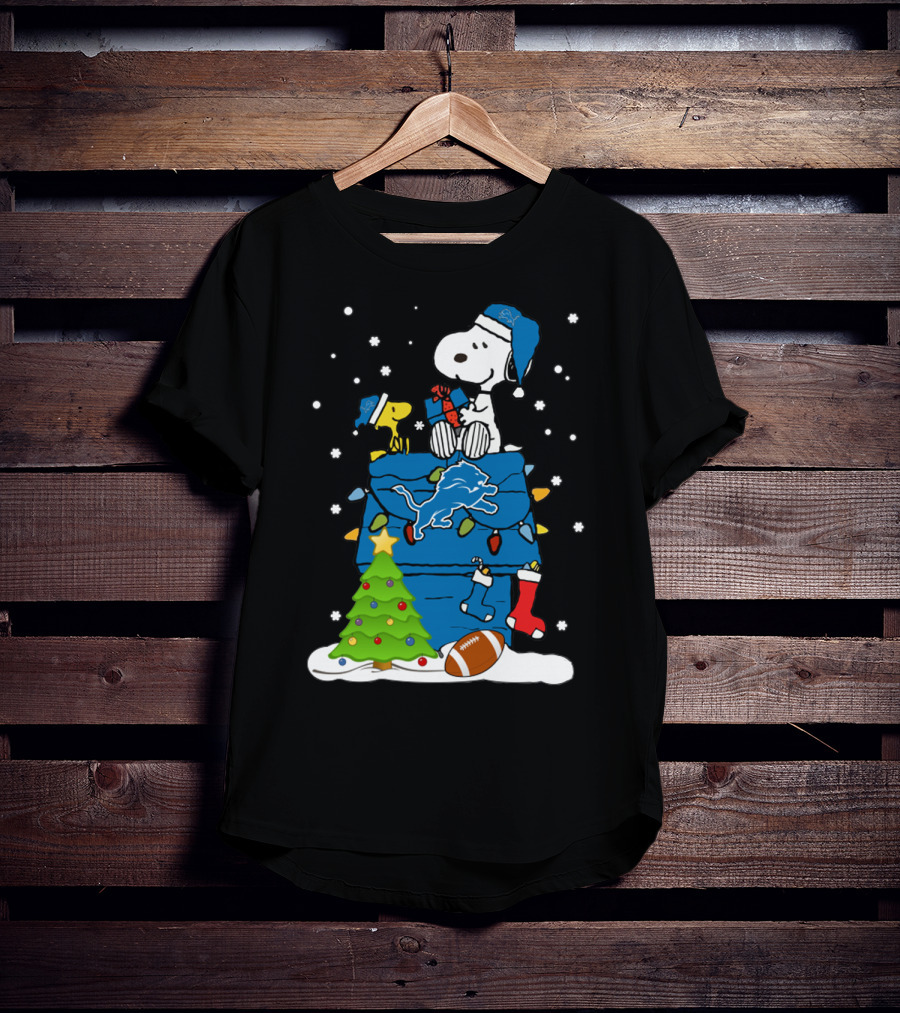 Detroit Lions Snoopy Christmas Football House With Tree And Stockings T-Shirt