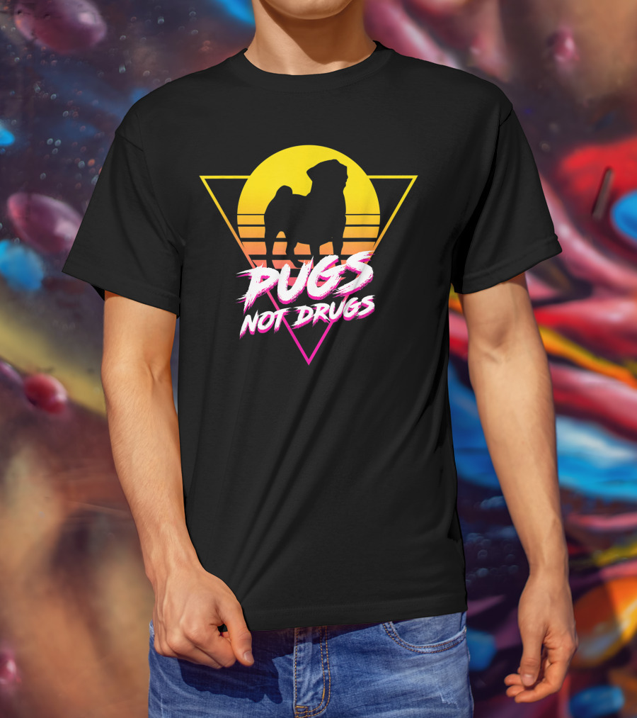 Pugs Not Drugs Retro Sunset Triangle T-Shirt