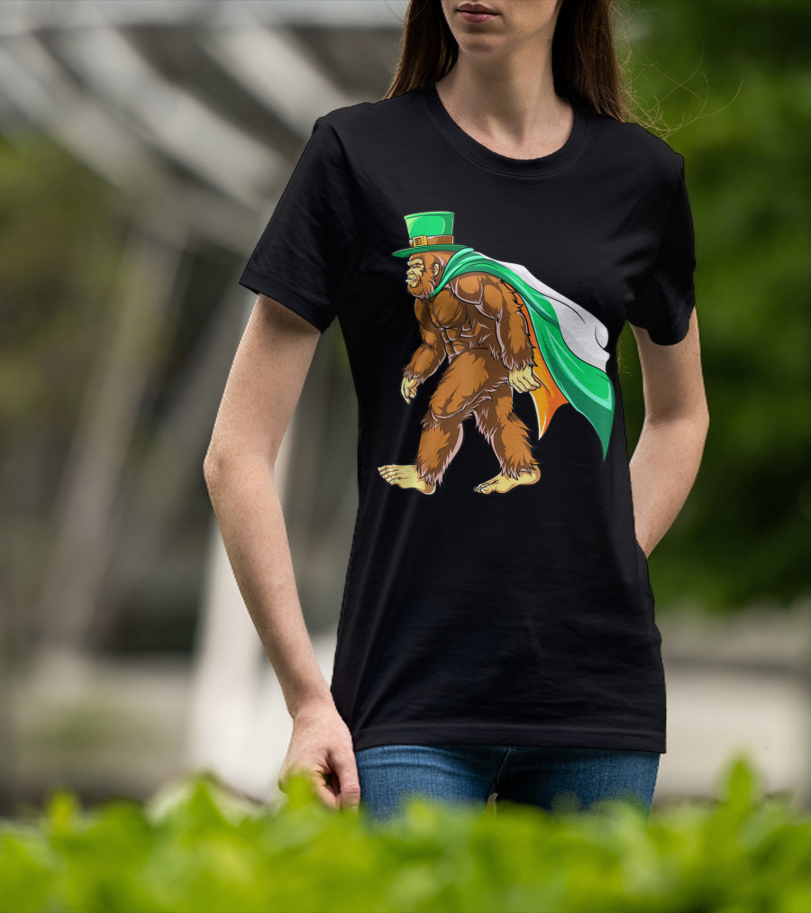 Bigfoot St Patricks Day Boys Leprechaun Irish Flag Sasquatch T-Shirt