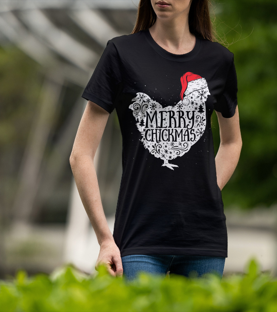Merry Chickmas Chicken With Santa Claus Hat T-Shirt