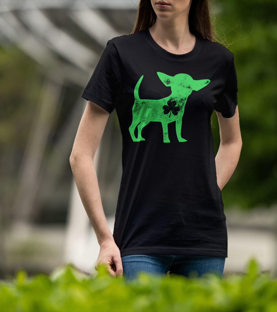 Chihuahua St Patricks Day Dog Lover Shamrock Iconic Green T-Shirt