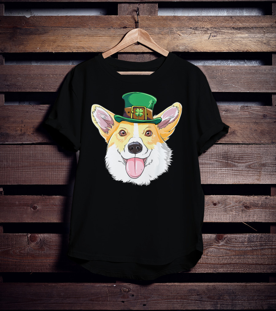 Lucky Corgi With Leprechaun Hat And Shamrock Charm T-Shirt
