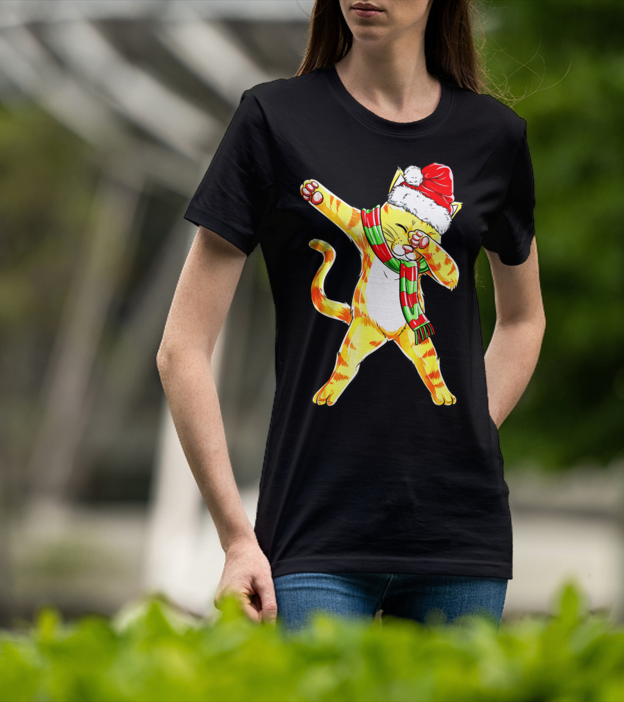 Dabbing Cat Santa With Festive Hat And Scarf T-Shirt