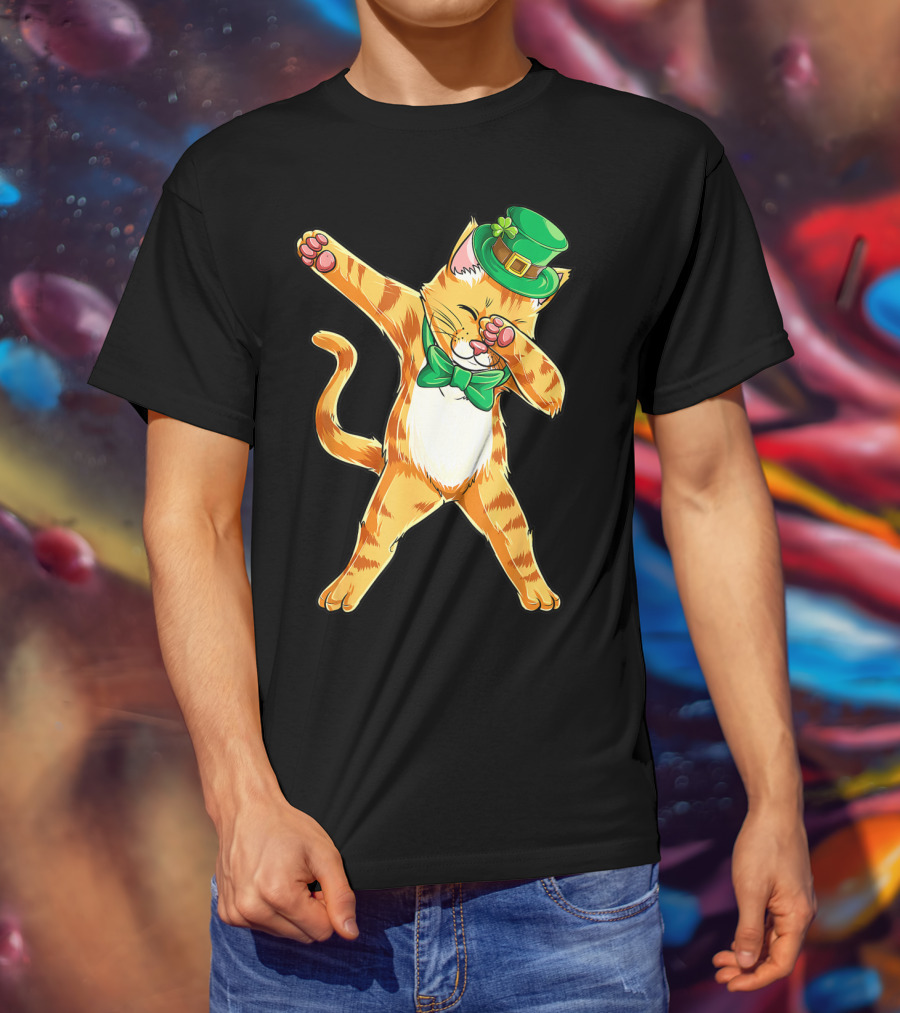 Dabbing Cat St Patricks Day Green Bow Tie Leprechaun Hat T-Shirt