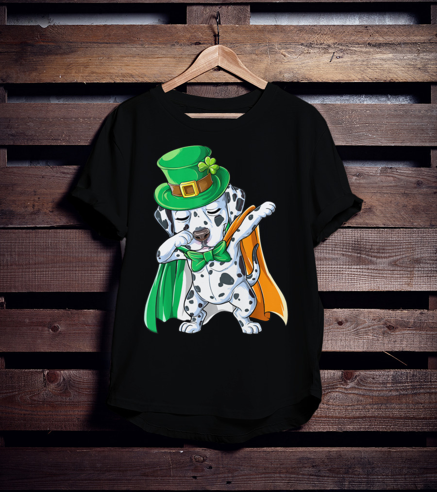 Dabbing Dalmatian St Patricks Day Leprechaun Irish Dog With Green Hat And Cape T-Shirt