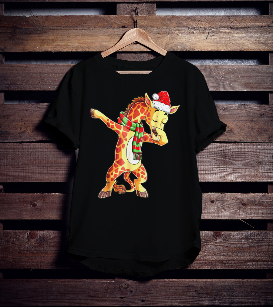 Dabbing Giraffe Santa With Christmas Hat And Scarf T-Shirt