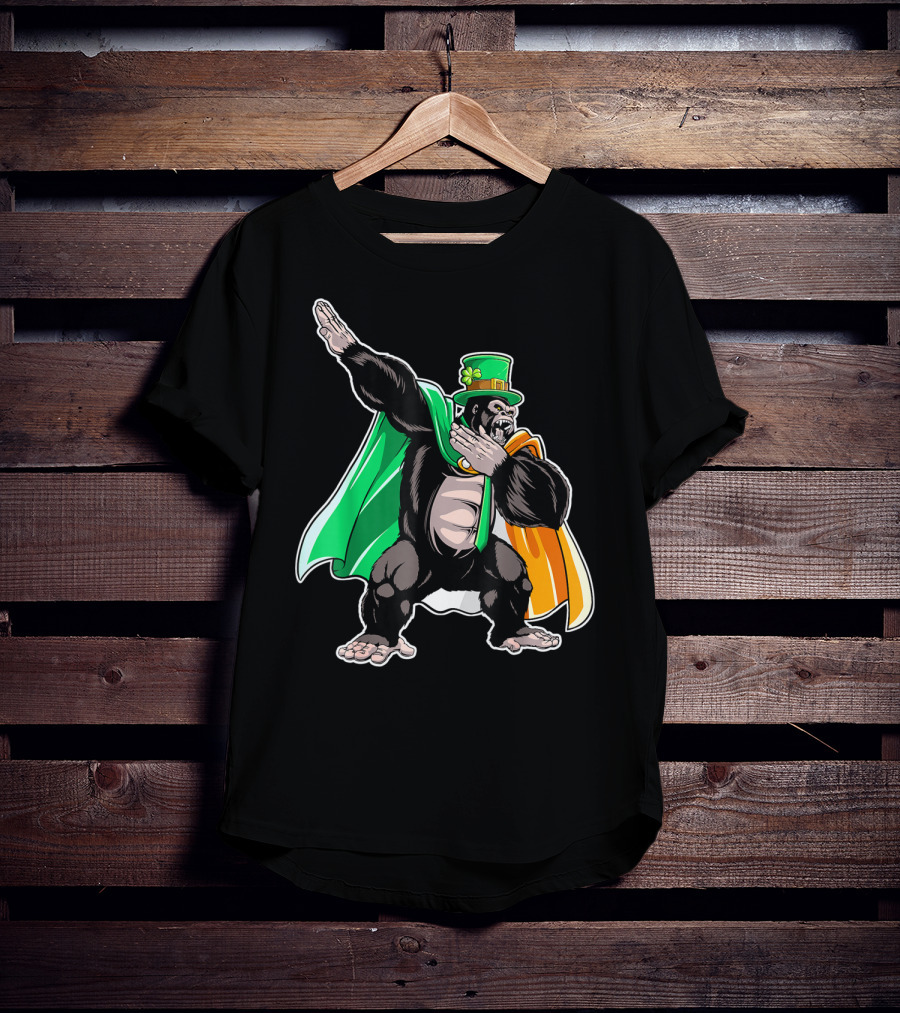 Dabbing Gorilla St Patricks Day Men Leprechaun Irish Cape T-Shirt