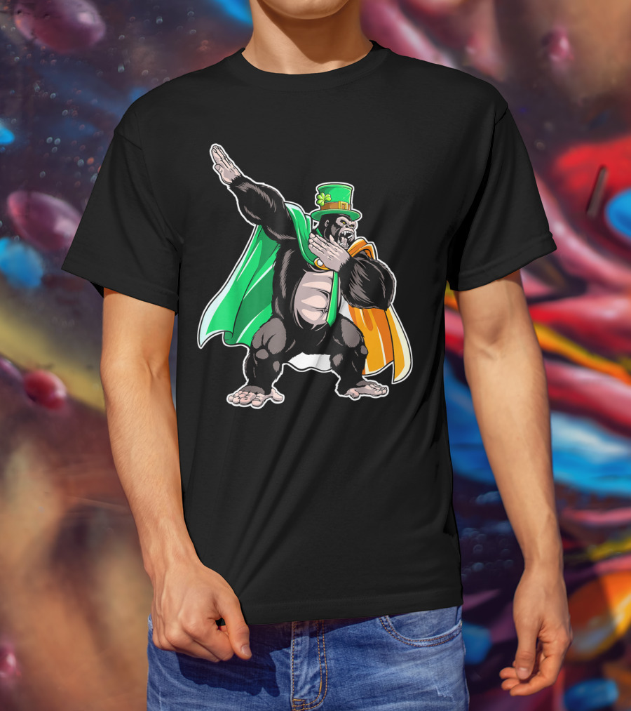 Dabbing Gorilla St Patricks Day Men Leprechaun Irish Cape T-Shirt